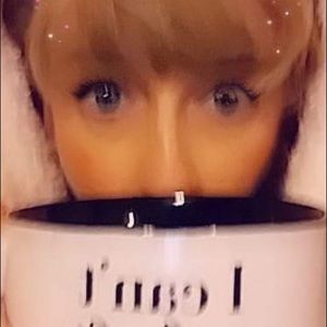 Meet your Posher, Carissa